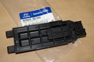 GENUINE Filter Cover 976233D100 Left Upper for Hyundai XG350 Sonata 2004-2005 - Picture 1 of 2