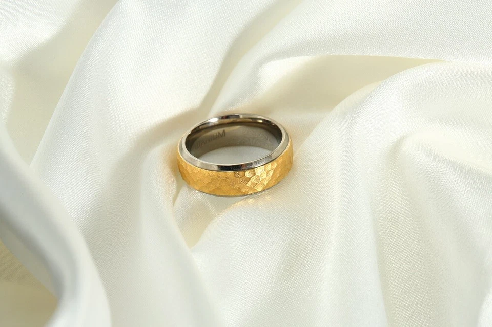 7mm Men's Rings Fashion Rings for Men Hammer Wedding Bands Comfort Fit Gold - Image 1 of 4