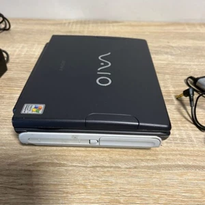 Sony Vaio PCG-U101 w/box,case,cable Mini Laptop UMPC Windows XP from Japan - Picture 1 of 10