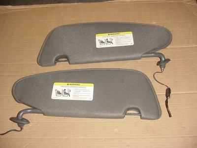 05-08 Chrysler PT Cruiser Convertible Parasoles Parasoles Gris Iluminado PAR #2 Foto 1 de 4