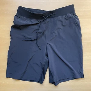 Lululemon Shorts Mens M Black 9 Pull On Drawstring Pockets - Picture 1 of 7