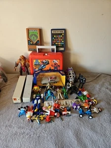 Vintage Random Toys und Action Figuren 80er 90er Star Wars, Corgi, Tmnt und mehr  - Bild 1 von 11