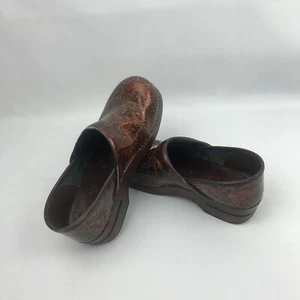 Dansko Clog Inspirational Words Brown Gold Iridescent Breathe Nursing Size 40 - Picture 1 of 6