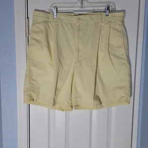 Ralph Lauren Polo Shorts Mens 40 Yellow Golf Classic Athleisure Chino FLAW - Picture 1 of 12