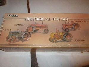 1989 ERTL 1/64 Historical Toy Set Farmall H Case L McCormick WD-9 CASE 600 #4400 - Picture 1 of 3