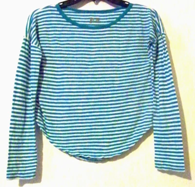 Camisa corta de manga larga a rayas verde aguamarina y blanca Aeropostale para niñas talla 12 Foto 1 de 2