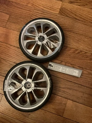 CHICCO BRAVO 30 TS # 10840 / 2015 JOGGING STROLLER REAR WHEELS Replacement Part - Image 1 of 4