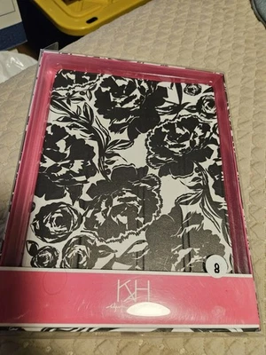 NUEVO Anna Griffith Cubierta iPad 2da - 3ª y 4ª Generación - Blanco y Negro #67415 Foto 1 de 4