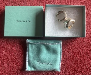Tiffany & Co. 1996 Vintage Sterling Silver Earrings with Box & Pouch - Picture 1 of 6
