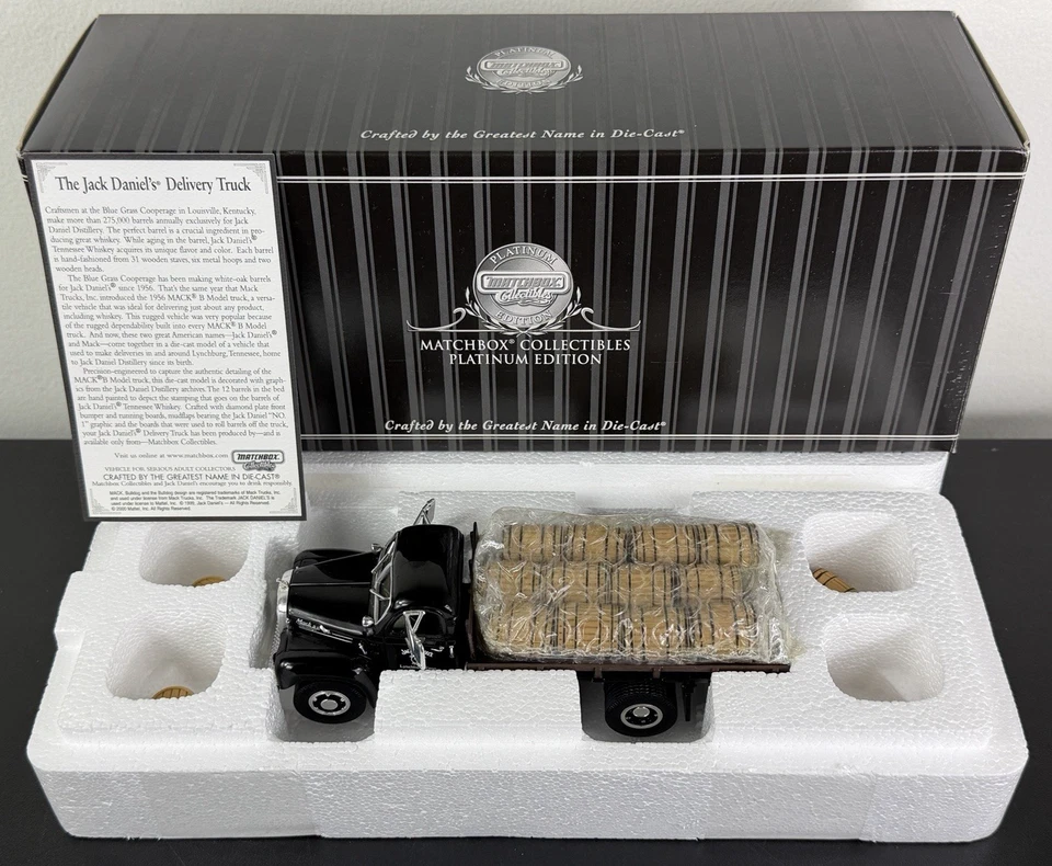 Nuevo en caja Jack Daniels 1956 modelo Mack B camión con panel JD Barrels Matchbox #96769 Foto 1 de 4
