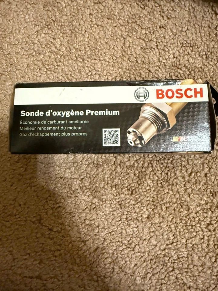 Bosch Premium Oxygen Sensor 15154  Fits 06-07 Chevrolet HHR 2.4L-L4 - Image 1 of 2