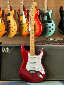 Fender Standard Stratocaster 2025 - Candy Cola - Imagen 1 de 9