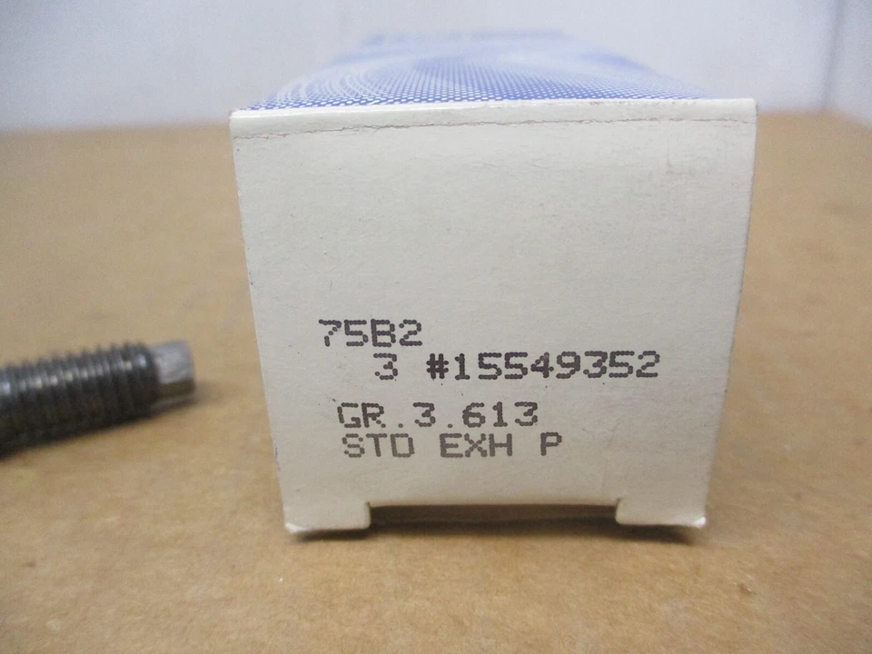 Colector de motor de tubo de escape genuino GM 15549352 Foto 1 de 2