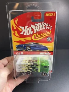 Hot Wheels Classics "HiWay Hauler" (2006) "New" with RL Tires Protector - Picture 1 of 12