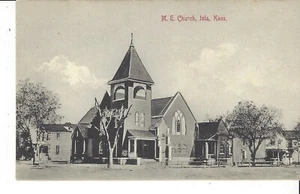 POSTCARD IOLA, KANSAS M. E. CHURCH - Picture 1 of 2