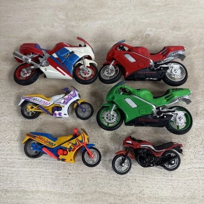 Road Champs Hot Cycles Yamaha Bike Lot of 6 Miscellaneous - Image 1 of 4