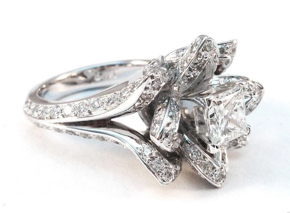Anillo de compromiso floral de 3,20 quilates con diamantes de princesa de... - Imagen 1 de 3