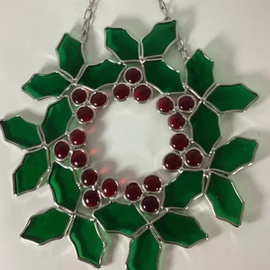 Leaded Stained Glass Christmas Holly Berry Wreath Window Suncatcher 9-1/2 in - Picture 1 of 8