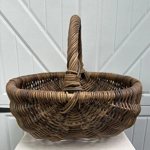 Huge 22” Vintage Hand Woven Wicker Rattan Basket- Possible Easter Basket - Picture 1 of 10