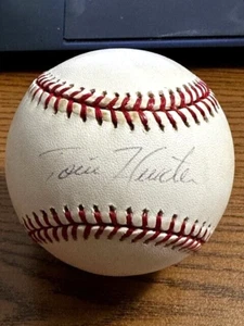 TORII HUNTER 3 SIGNED AUTOGRAPHED OAL BASEBALL! Twins, Angels! PSA! - Picture 1 of 2