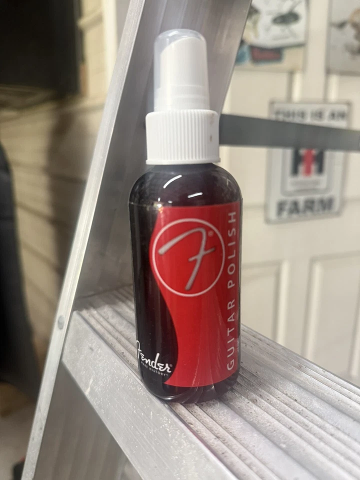 Лак для гитары Fender 4 унции - Изображение 1 из 1