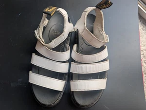 Dr. Martens White Airwair Softwair Sandel US Größe 10 Damenschuh Air-Wair Docs - Bild 1 von 3