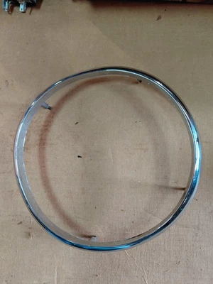 Buick Road Master 1956 bisel de faros GM #5947795 Foto 1 de 4