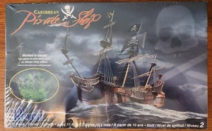 Revell Caribbean Pirate Ship model kit 1:72 scale 85-0386 NEW SEALED - Picture 1 of 4