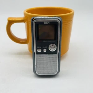 RCA RP5022A Digital Voice Recorder Dictaphone 64M Silver - Picture 1 of 4