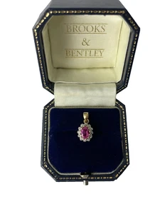 Topaz & Diamond Pendant 9ct Gold Oval cut Topaz Pendant Diamond Gold Pendant - Picture 1 of 16