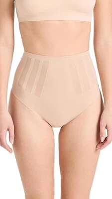 Commando Luxe Control Underwear Women's Medium Beige Seamless Thong JDM1272 - Image 1 of 4