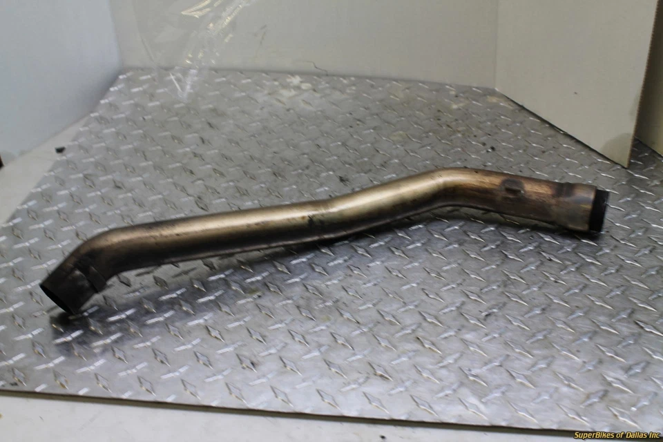 01-05 Aprilia Rst1000 tubo medio de escape futuro  Foto 1 de 1