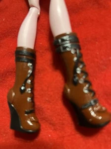 monster high doll boots - Picture 1 of 4