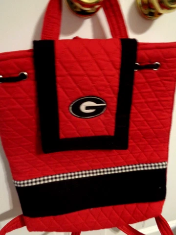 Quilted Keepers Red & Black Georgia Bulldogs Quilted Cotton Drawstring Backpack Cover