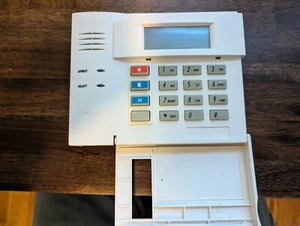Honeywell 6150 alarm system keypad - Picture 1 of 3