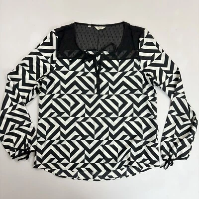 Top Popover Estampado Geométrico GUESS Grande Semi Transparente Moderno Elegante Carrera Dinero Antiguo Foto 1 de 4