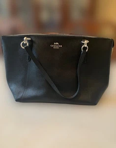 Coach New York Large Black Leather Tote Bag - Picture 1 of 6