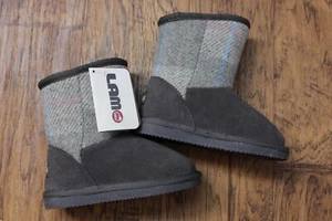 Lamo Gray Color Suede Upper Youth Boots SZ 11Y ~NWT~ - Picture 1 of 9