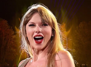 SWIFT, Taylor / Fotos aus dem Hamburger Konzert 2024 ua. - Bild 1 von 1