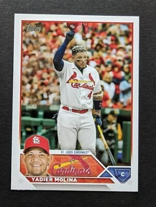 2023 Topps Baseball Series 1 #4 Yadier Molina Cardinals - Picture 1 of 2