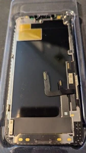 iPhone 12/12pro Screen Replacement - Photo 1 sur 2