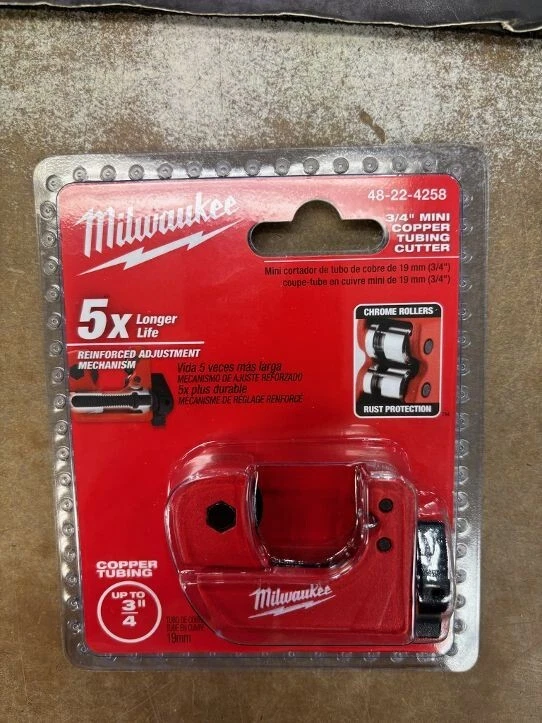 Milwaukee   48-22-4258  3/4" Mini Copper Tubing Cutter    OEM - Image 1 of 1