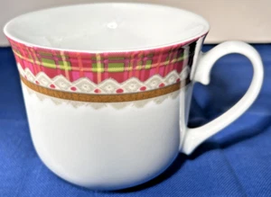 Taza Creativa Tops Colección Vacacional Base Blanca con Banda a Cuadros en la Parte Superior - Imagen 1 de 2