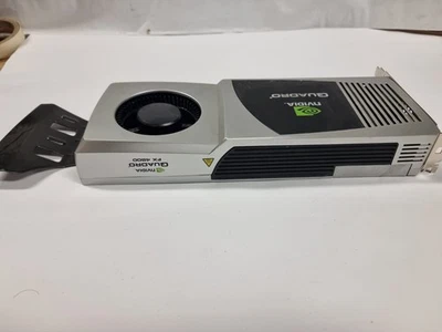 Tarjeta de gráficos de video/GPU NVIDIA Quadro FX 4800 1,5 GB GDDR3 PCIe x16 Foto 1 de 4