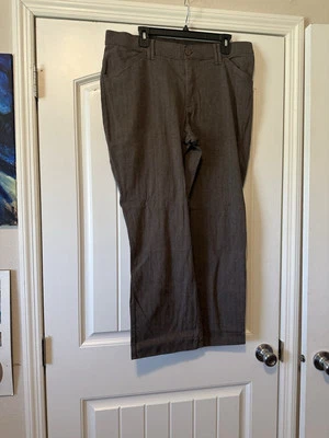 Pantalones elásticos Lee cómodos con cintura para mujer en 18S Foto 1 de 2