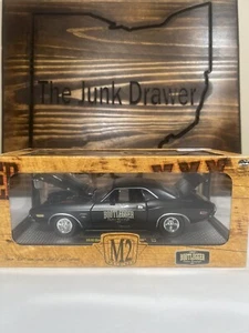 M2 Machines Bootlegger 1970 Dodge Challenger R/T Hemi S14 negro 1/24 diecast - Imagen 1 de 12