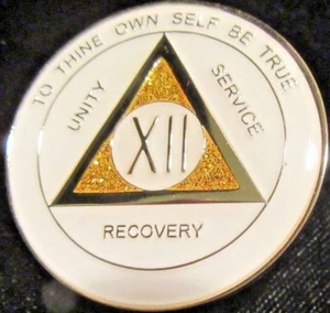 White SPARKLE Alcoholics Anonymous 12 Year AA Gold Medallion Coin Token Chip - Picture 1 of 11