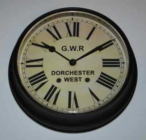 Great Western Railway, GWR Victorian Style Waiting Room Clock, Dorchester West. - Imagen 1 de 2