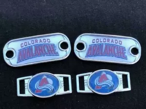 2 ~ Dijes Colorado Avalancha NHL Paracord Ovalados o Mini Perro Etiqueta Zapatos Dijes - Imagen 1 de 3