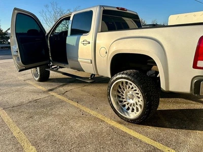 Body Armor 4x4 E-Steps Fits: 2007-2018 Chevrolet Silverado 1500, 2500 HD & 3500 - Image 1 of 4